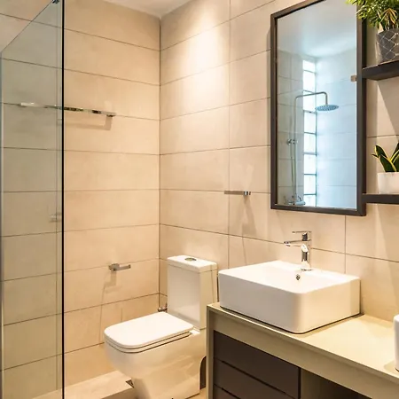 아파트 Serenite Maison 레프킴미