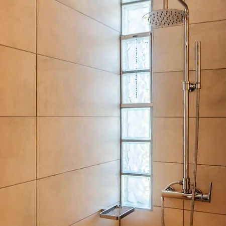 Serenite Maison 레프킴미